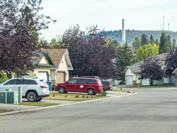 Bow-Meadows-neighbourhood-guide-ken-morris-team-cochrane-real-estate