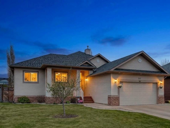 207 Strathmore Lakes Bend, Strathmore, Alberta, T1P1Y9