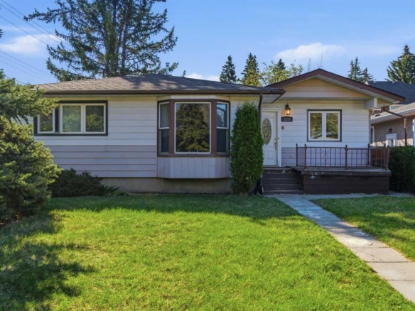 1211 Rosehill Drive NW, Calgary, Alberta, T2K 1L9