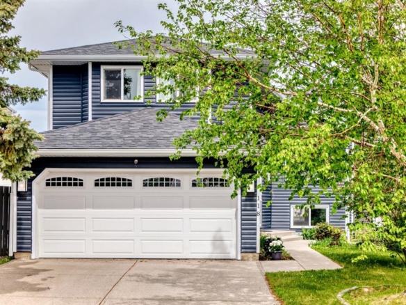 118 Sandpiper Way NW, Calgary, Alberta, T3K 3P5