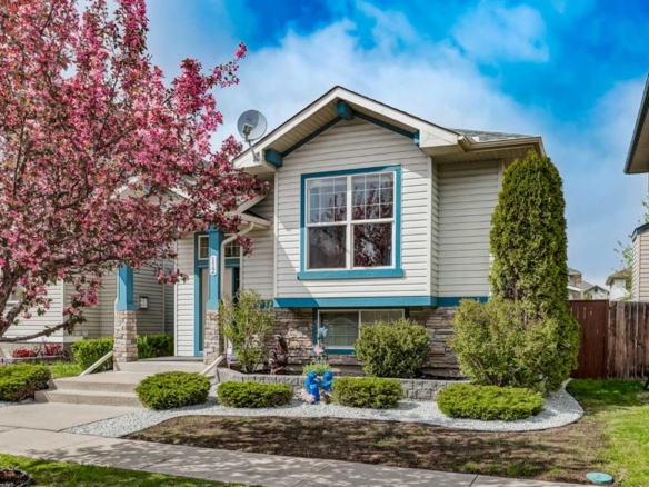 112 Prestwick Point SE, Calgary, Alberta, T2Z 4K7