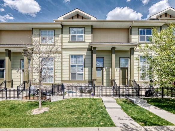 551 Evanston Link NW, Calgary, Alberta, T3P 0B1