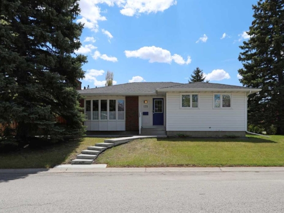 175 Brabourne Road SW, Calgary, Alberta, T2W 2W2