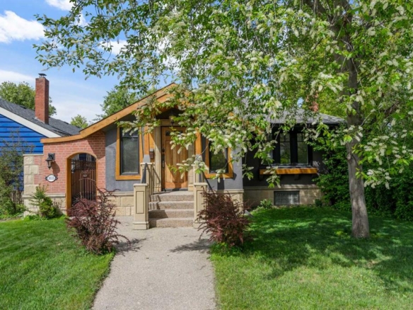 3035 4 Street SW, Calgary, Alberta, T2S 1X9
