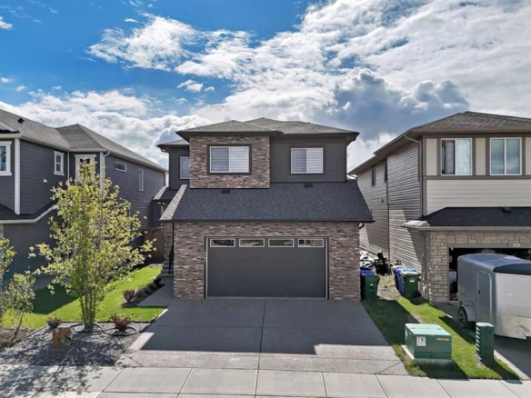 420 Legacy View SE, Calgary, Alberta, T2X 2G4
