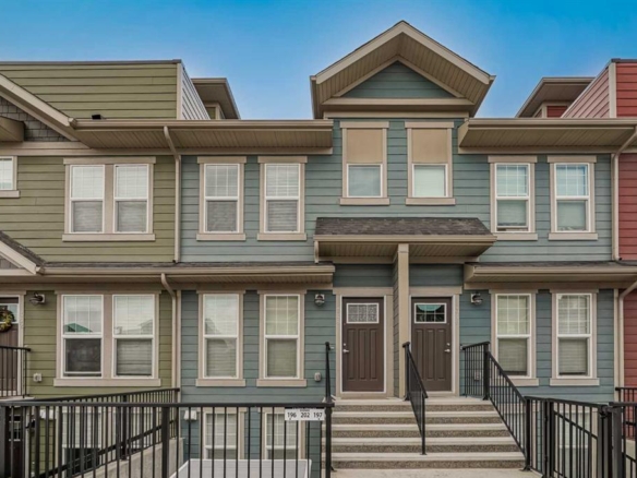 348 Cranbrook Square SE, Calgary, Alberta, T3M3K8