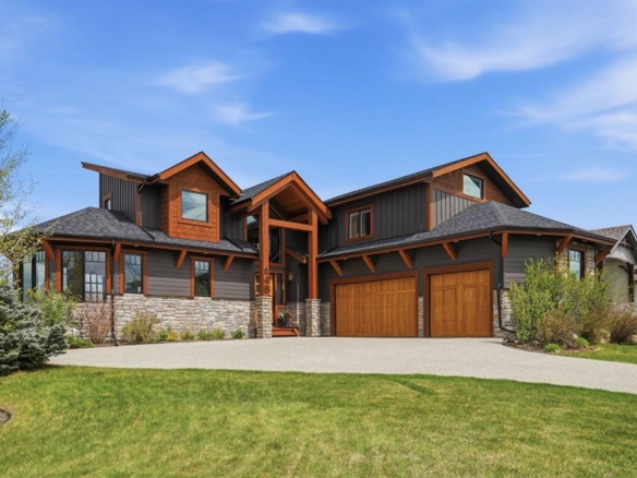 648 Montclair Place, Rural Rocky View County, Alberta, T4C 0A9