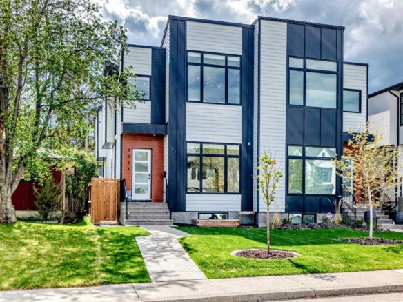 3221 Kinsale Road SW, Calgary, Alberta, T3E 4S1