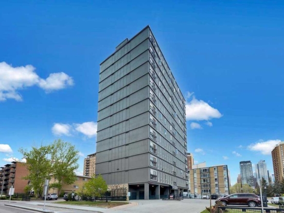 #704 706 15 Avenue SW, Calgary, Alberta, T2R 0R7