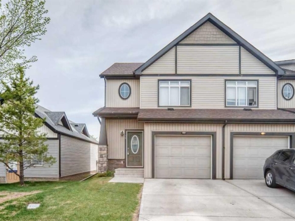 76 Copperpond Landing SE, Calgary, Alberta, T2Z 1G6
