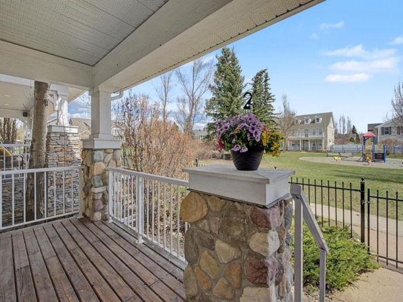 8 Ypres Lane SW, Calgary, Alberta, T2T 6M9