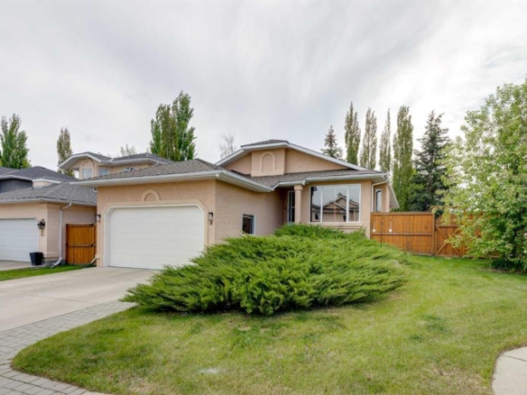 8 Mt Cascade Close SE, Calgary, Alberta, T2Z 2K3