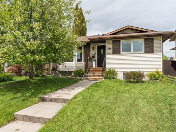 248 Templevale Road NE, Calgary, Alberta, T1Y 4W3