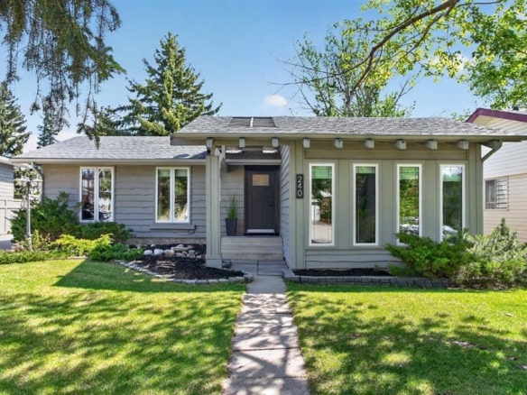 240 Canniff Place SW, Calgary, Alberta, T2W 2L8