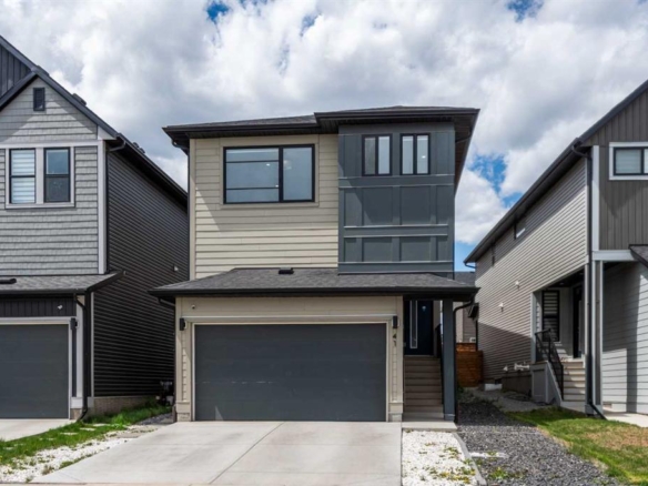 41 Copperhead Road SE, Calgary, Alberta, T2Z 5H1