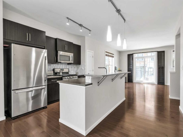 439 Ascot Circle SW, Calgary, Alberta, T3H 0X3