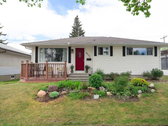 4027 19 Street NW, Calgary, Alberta, T2L 2B7