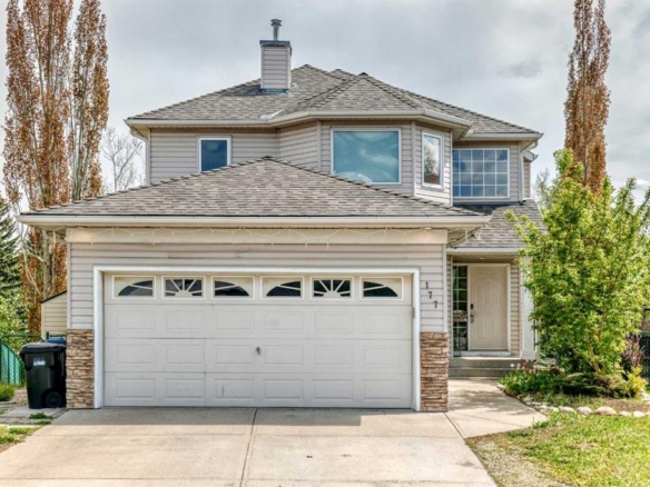 177 Douglas Glen Heath SE, Calgary, Alberta, T2Z 2N1