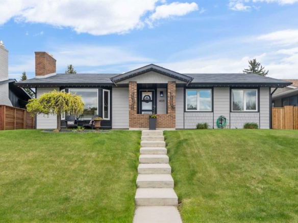 14519 Parkside Drive SE, Calgary, Alberta, T2J 4J8