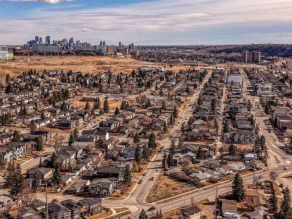 1916 & 1928 Home Road, Calgary, Alberta, T1X 0Y4