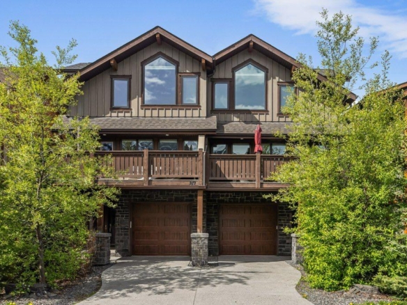 #2 817 4th Street, Canmore, Alberta, T1W 2G9