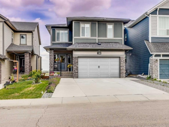 247 Hillcrest Heights SW, Airdrie, Alberta, T4B 3Z2
