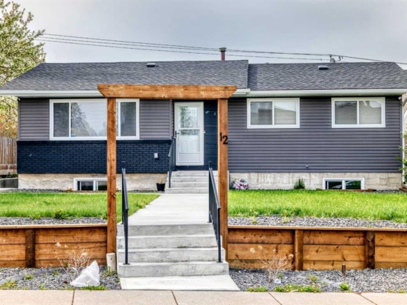 12 Rundleson Way NE, Calgary, Alberta, T1Y 3N6