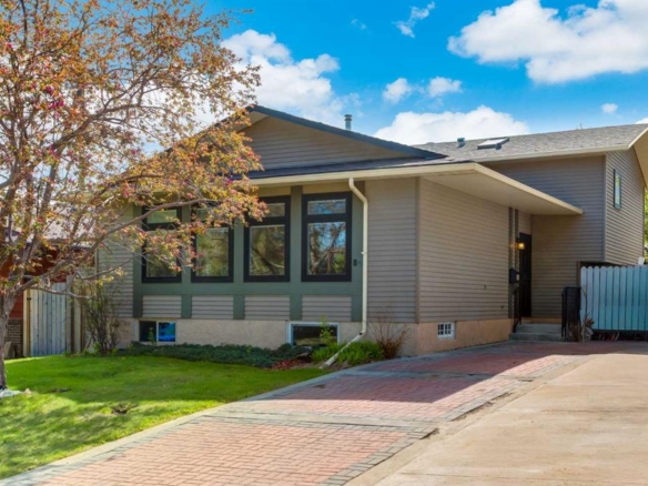 80 Macewan Glen Road NW, Calgary, Alberta, T3K 2C6