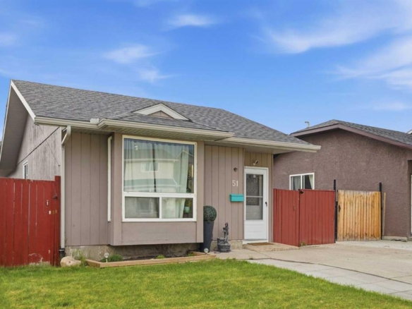 51 Aberdare Way NE, Calgary, Alberta, T2A6T6
