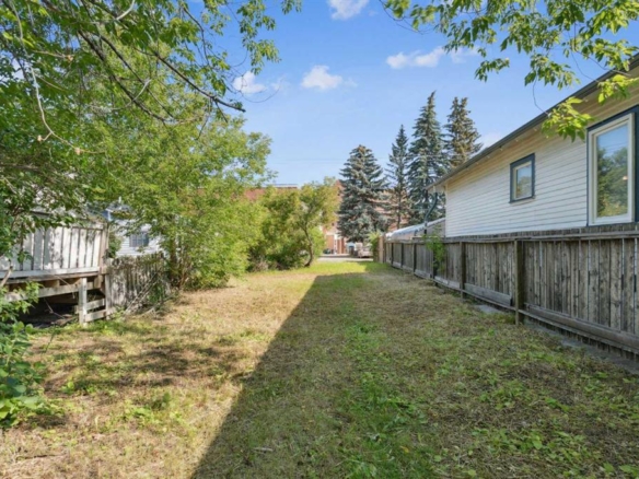 206 12 Avenue NW, Calgary, Alberta, T2M 0C5