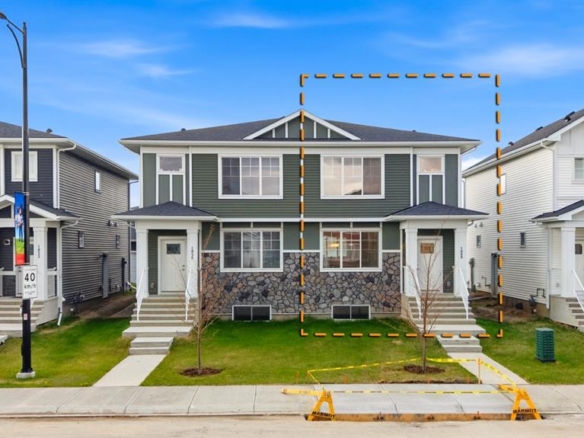 1060 West Lakeview Drive, Chestermere, Alberta, T1X 2T3