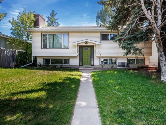 5724 Dalmead Crescent NW, Calgary, Alberta, T3A1E6