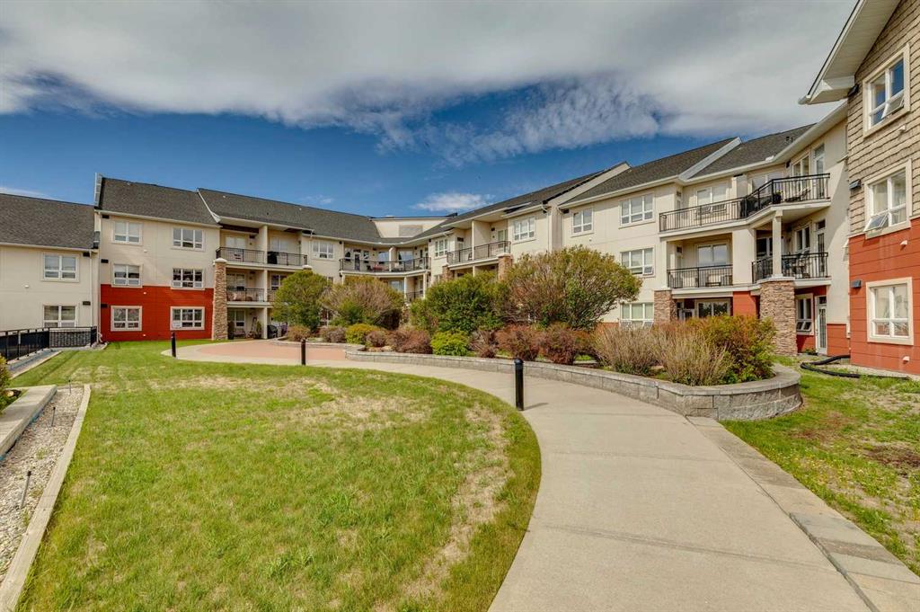 #337 26 Val Gardena View SW, Calgary, Alberta, T3H5Z5