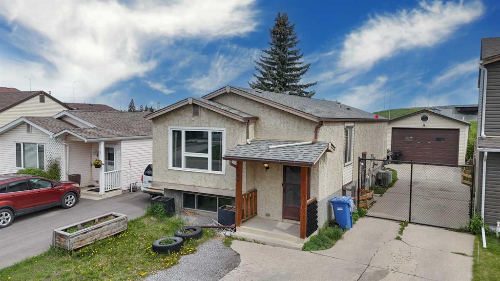 124 Abingdon Way NE, Calgary, Alberta, T2A 6R8