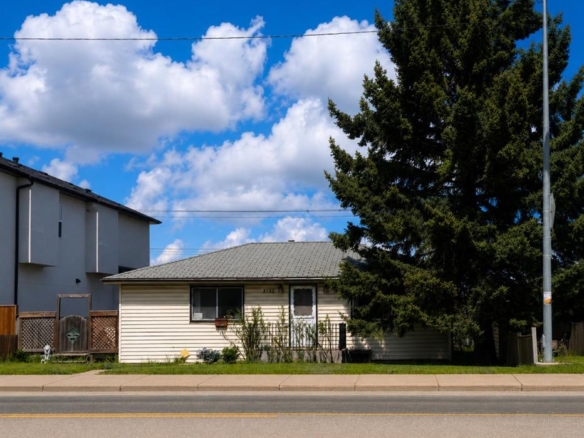 8132 Bowness Road NW, Calgary, Alberta, t3b0h6