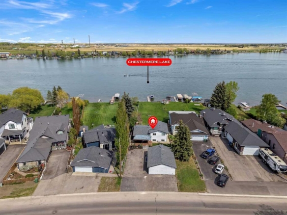 272 West Chestermere Drive, Chestermere, Alberta, T1X 1B2