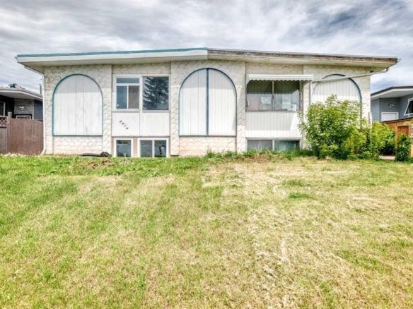 2918 Doverville Crescent SE, Calgary, Alberta, T2B 1T9