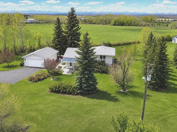 450151 118 Street E, Rural Foothills County, Alberta, T1V 1N3