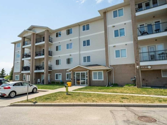 #303 300 Edwards Way NW, Airdrie, Alberta, T4B 3B4
