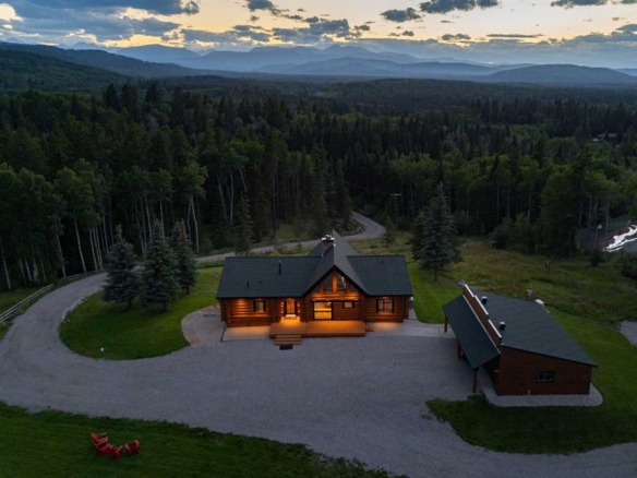 162104 376 Street W, Rural Foothills County, Alberta, T3Z 3R3