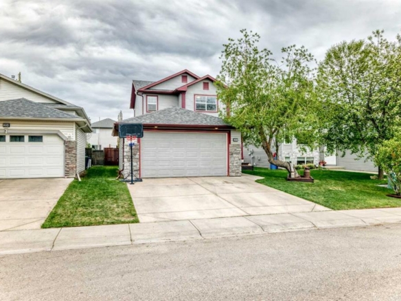 208 Stonegate Crescent NW, Airdrie, Alberta, T4B 2V3