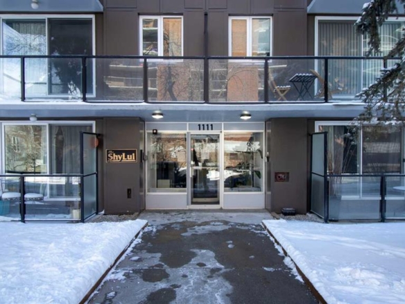 #302 1111 15 Avenue SW, Calgary, Alberta, T2R 0S5