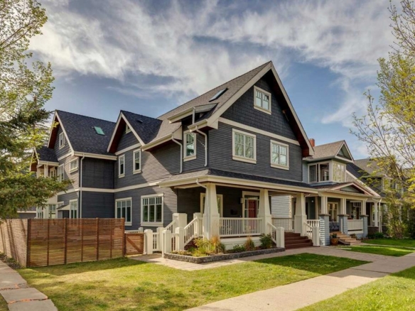 3237 7 Street SW, Calgary, Alberta, T2T 2X8