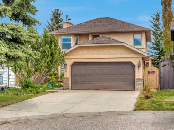 37 Shawbrooke Bay SW, Calgary, Alberta, T2Y 3A1