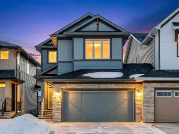 53 Creekside Passage SW, Calgary, Alberta, T2X 5V6
