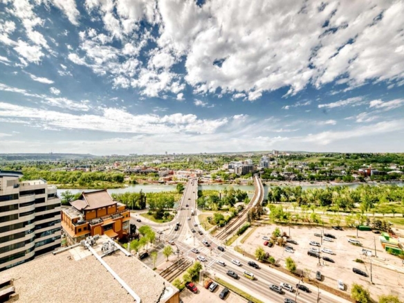 #2101 920 5 Avenue SW, Calgary, Alberta, T2P5P6