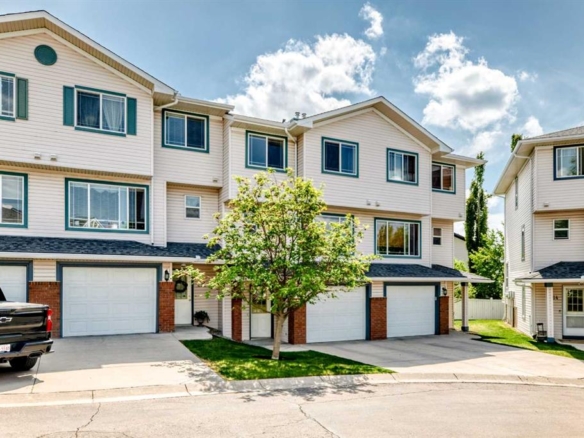 270 Rocky Ridge Court NW, Calgary, Alberta, T3G 4P1