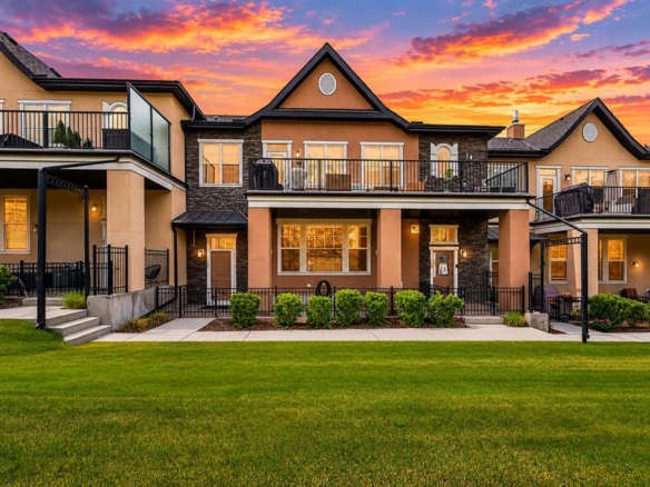 165 Cranbrook Villas SE, Calgary, Alberta, T3M 1Z3