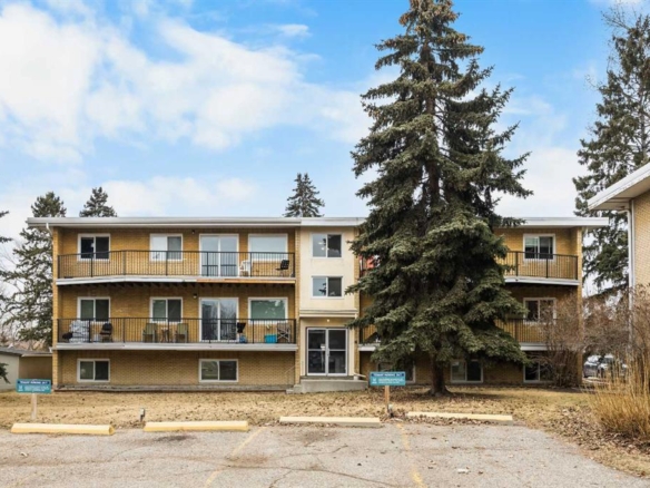 #101 3103 Blakiston Drive NW, Calgary, Alberta, T2L 1L7