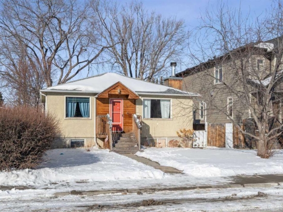 614 21 Avenue NE, Calgary, Alberta, T2E 1T1